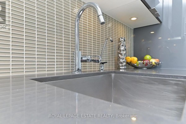 Kitchen - 2901 - 33 Shore Breeze Drive, Toronto, ON M8V1A1 Photo 5