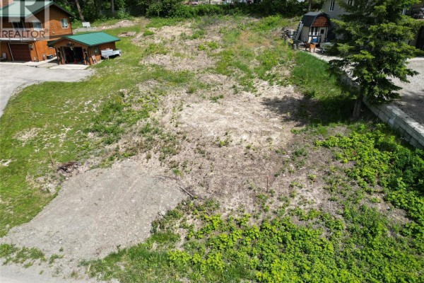 2902 Cedar Drive, Blind Bay, BC V0E2W2 Photo 5
