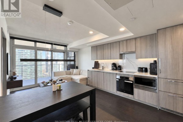 Living room - 2903 - 3 Concord Cityplace Way, Toronto, ON M5V0X4 Photo 3