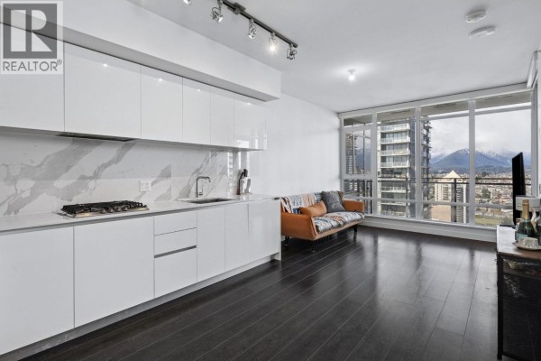 2903 2085 Skyline Court, Burnaby, BC V5C0M6 Photo 2