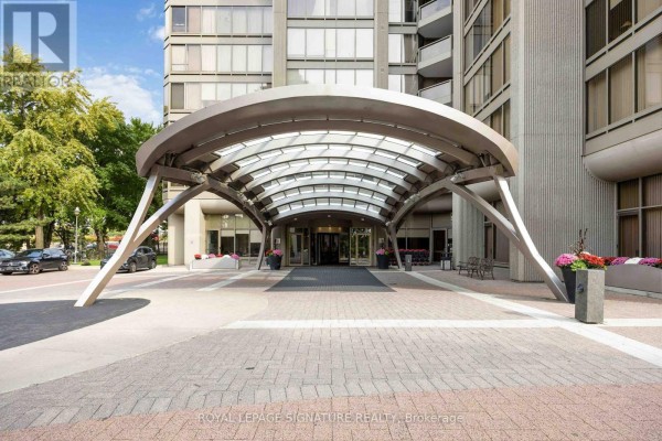 2904 - 2045 Lake Shore Boulevard W, Toronto, ON, photo 2