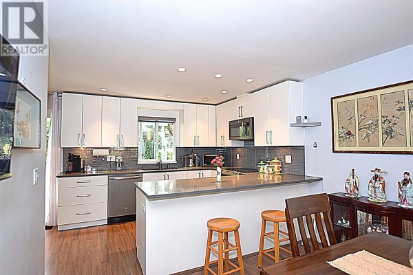 2904 Tatla Place, Coquitlam, BC V3C4W8 Photo 4