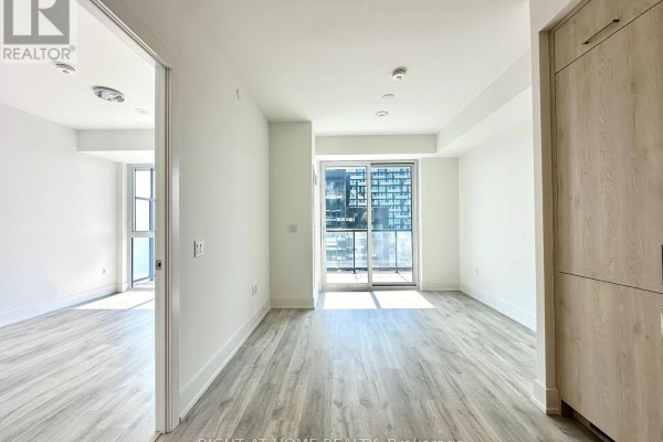 2905 - 10 Inn On The Park Drive, Toronto, ON M3C0P9 Photo 5