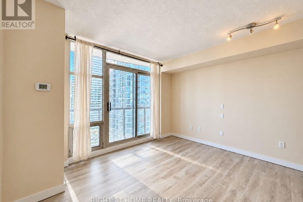 Bedroom - 2905 - 35 Mariner Terrace, Toronto, ON M5V3V9 Photo 4
