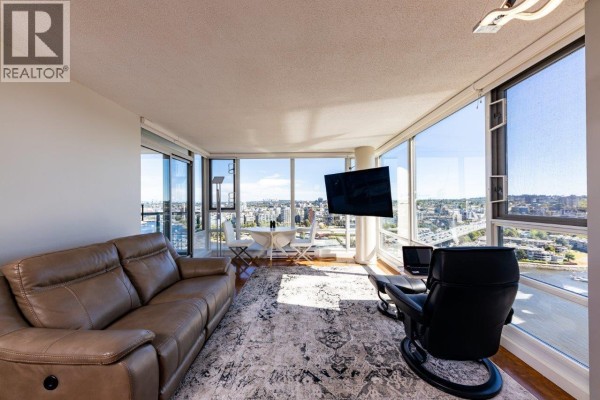 2905 1033 Marinaside Crescent, Vancouver, BC V6Z3A3 Photo 4