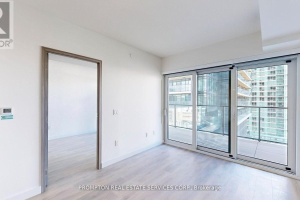 2906 - 3 Concord Cityplace Way, Toronto, ON M5V0X3 Photo 2
