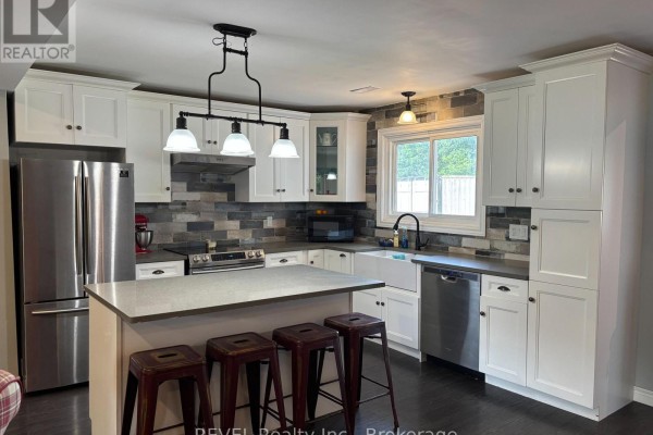 Residential for sale at 2906 June Road, Port Colborne, ON - MLS® OP9Ijk