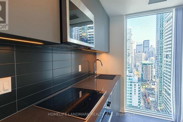 2908 - 400 King Street W, Toronto, ON M5V0X8 Photo 3