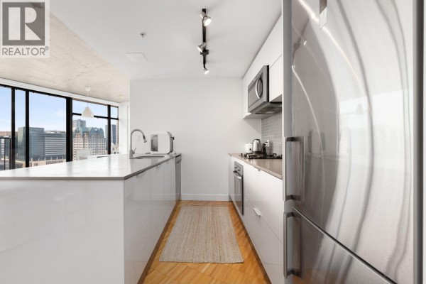 2908 128 W Cordova Street, Vancouver, BC V6B0E6 Photo 4