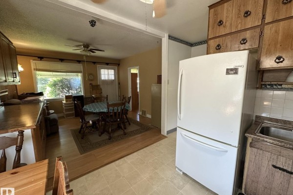 Kitchen - 291 White Earth St, Smoky Lake Town, AB T0A3C0 Photo 3