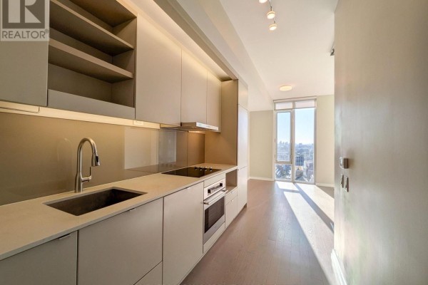 2910 - 101 Peter Street, Toronto, ON M5V0G6 Photo 4
