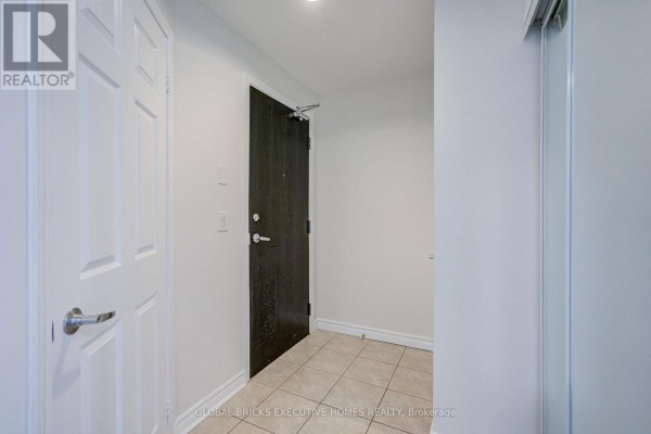 Kitchen - 2911 - 388 Prince Of Wales Drive, Mississauga, ON L5B0A1 Photo 3