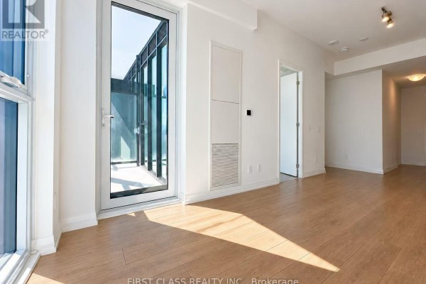 2912 - 400 King Street W, Toronto, ON M5M0X8 Photo 3