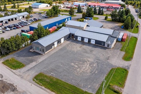 Commercial for rent at 2912 Poole Court, Sudbury, ON - MLS® WEuhsv