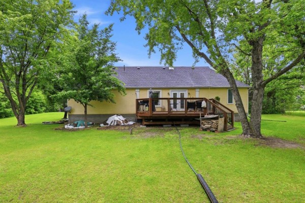 Bedroom - 29126 Pth 12 Highway, Steinbach, MB R5G1M5 Photo 5