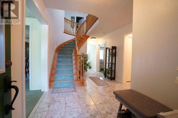 2914 Peacock Drive, Mississauga, ON, photo 2