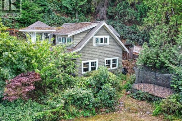 Kitchen - 2916/20 Malaspina Promenade, Savary Island, BC  Photo 4
