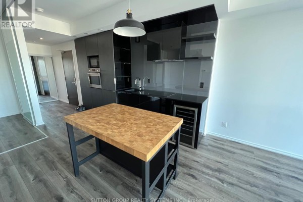Living room - 2917 - 70 Temperance Street, Toronto, ON M5H4E8 Photo 2