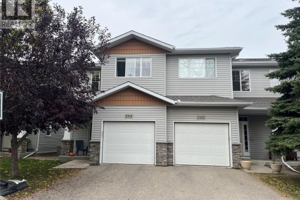 Townhouse for sale at 2918 Cranbourn Crescent, Regina, SK - MLS® 8EA3qL