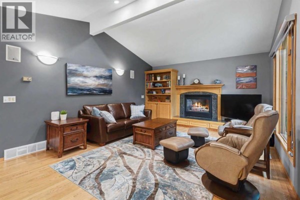 4pc Bathroom - 2918 Lathom Crescent Sw, Calgary, AB T3E5W7 Photo 2