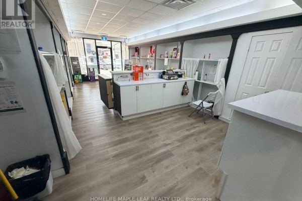 292 - 288 Dundas Street, London East, ON, photo 2