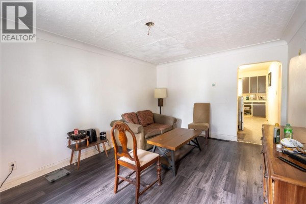 3pc Bathroom - 292 Christina Street South, Sarnia, ON N7T2N5 Photo 5