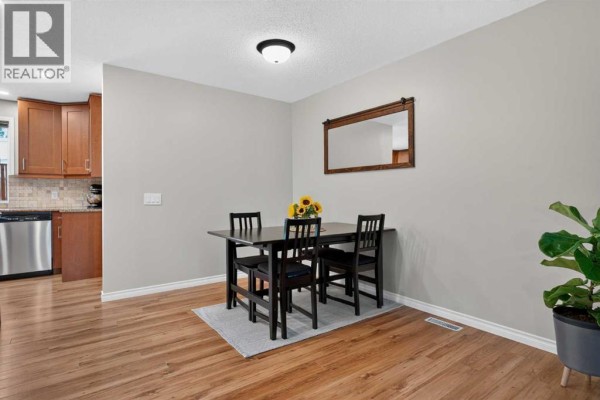 Bedroom - 292 Silver Brook Way Nw, Calgary, AB T3B3G8 Photo 5