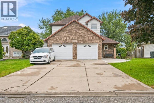 3pc Bathroom - 2920 Strawberry Drive, Tecumseh, ON N9K1C1 Photo 2