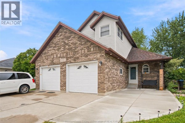 4pc Ensuite bath - 2920 Strawberry Drive, Tecumseh, ON N9K1C1 Photo 3
