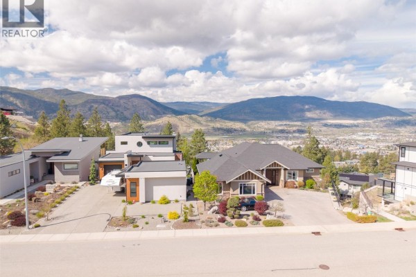 2922 Partridge Drive, Penticton, BC V2A9E7 Photo 2