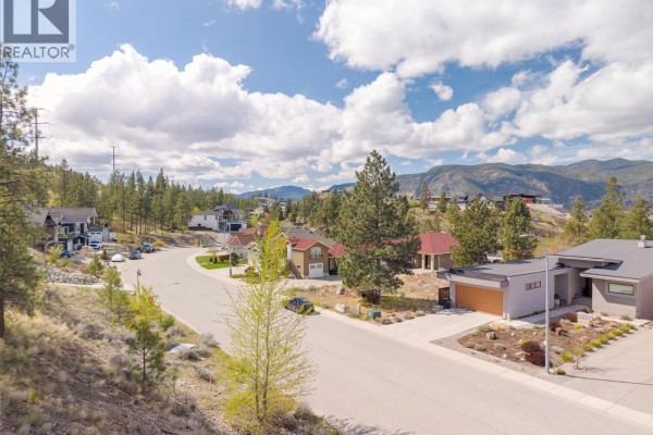 2922 Partridge Drive, Penticton, BC V2A9E7 Photo 5
