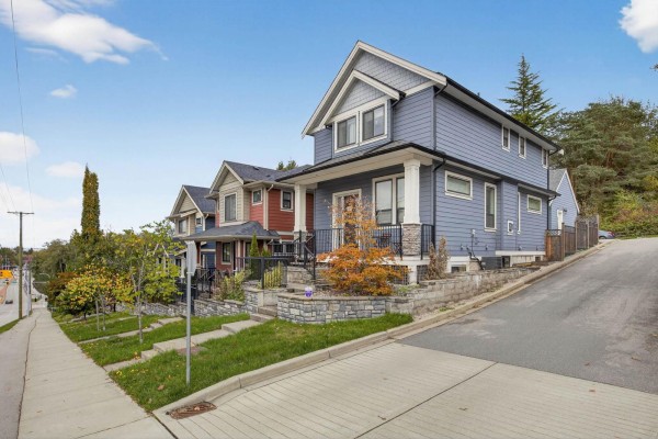 2926 160 Street, Surrey, BC V3Z3W1 Photo 2