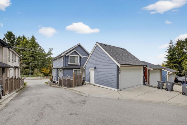 2926 160 Street, Surrey, BC V3Z3W1 Photo 5