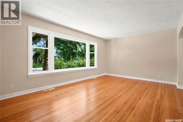2928 Queen Street, Regina, SK, photo 3