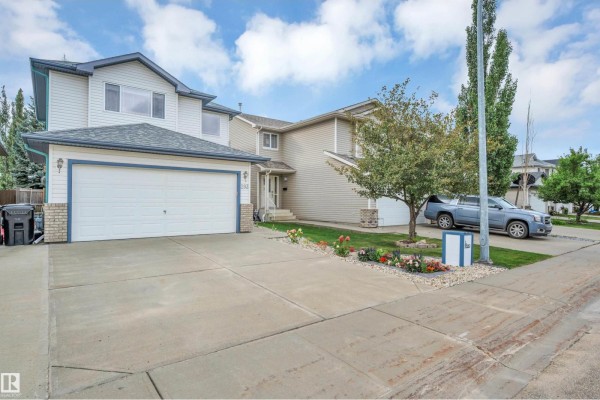Kitchen - 293 Foxboro Cr, Sherwood Park, AB T8A6M4 Photo 3
