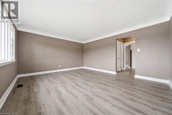 293 Highland Road E Unit# A, Kitchener, ON, photo 2
