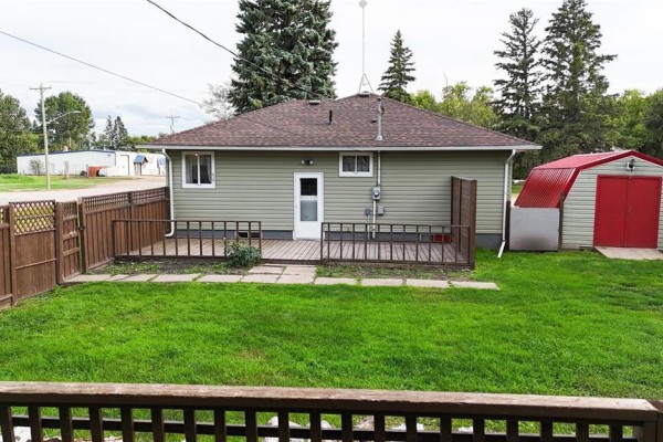 Bedroom - 293 Learners Street, Minitonas, MB R0L1Z0 Photo 5