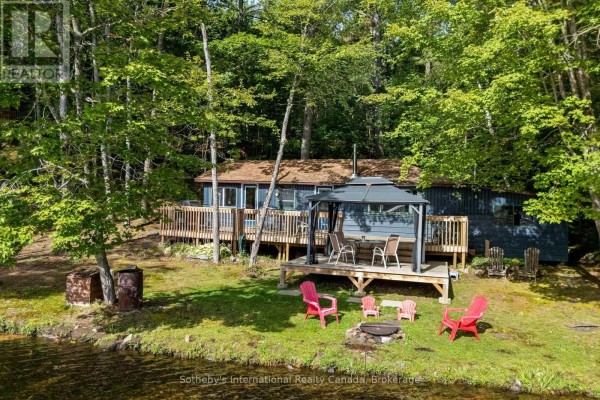 Dining room - 293 Musquosh River Shore, Georgian Bay, ON P0C1H0 Photo 2