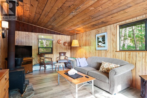 Family room - 293 Musquosh River Shore, Georgian Bay, ON P0C1H0 Photo 4