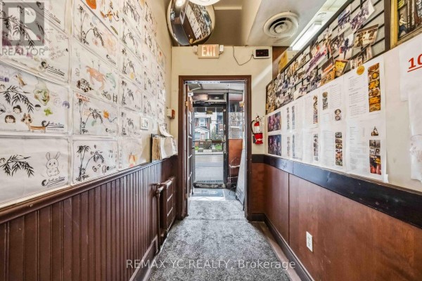 293 Roncesvalles Avenue, Toronto, ON M6R2M3 Photo 2