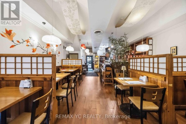 293 Roncesvalles Avenue, Toronto, ON M6R2M3 Photo 4