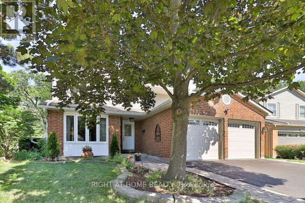 Family room - 2932 Remea Court, Mississauga, ON L5L2H5 Photo 2
