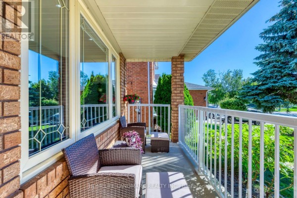 Eating area - 2935 Kingsway Drive, Oakville, ON L6J6R8 Photo 4