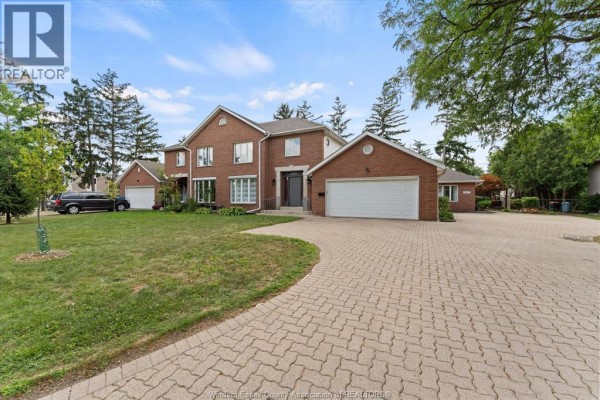 2pc Bathroom - 2935 Mckay Avenue, Windsor, ON N9E2R1 Photo 3