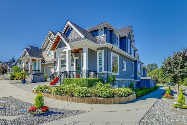 2939 161b Street, Surrey, BC V3Z3Y6 Photo 2