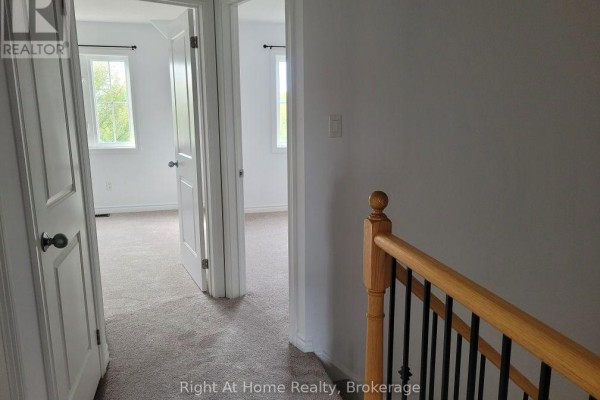 Bedroom 2 - 294 Brookhill Boulevard, Clarington, ON L1C0M1 Photo 5