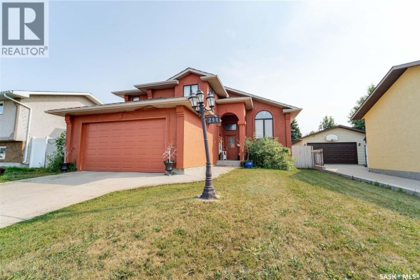 294 Wellington Drive, Moose Jaw, SK, photo 2