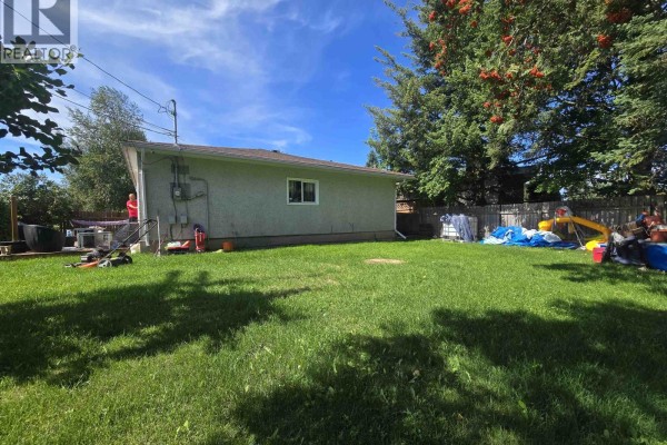 Bedroom 3 - 2940 2nd Avenue, Prince George, BC V2M1E8 Photo 5