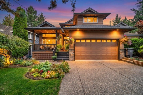 2942 147a Street, Surrey, BC V4P3H2 Photo 2