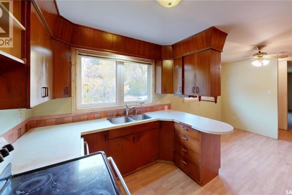 Dining room - 2943 Lacon Street, Regina, SK S4N2A9 Photo 3